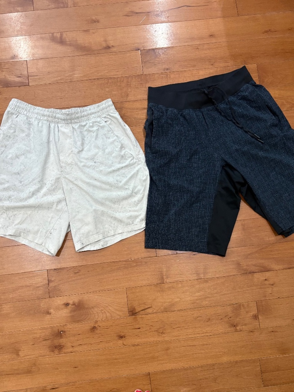 Bundle of 2 men’s Lululemon short size small
